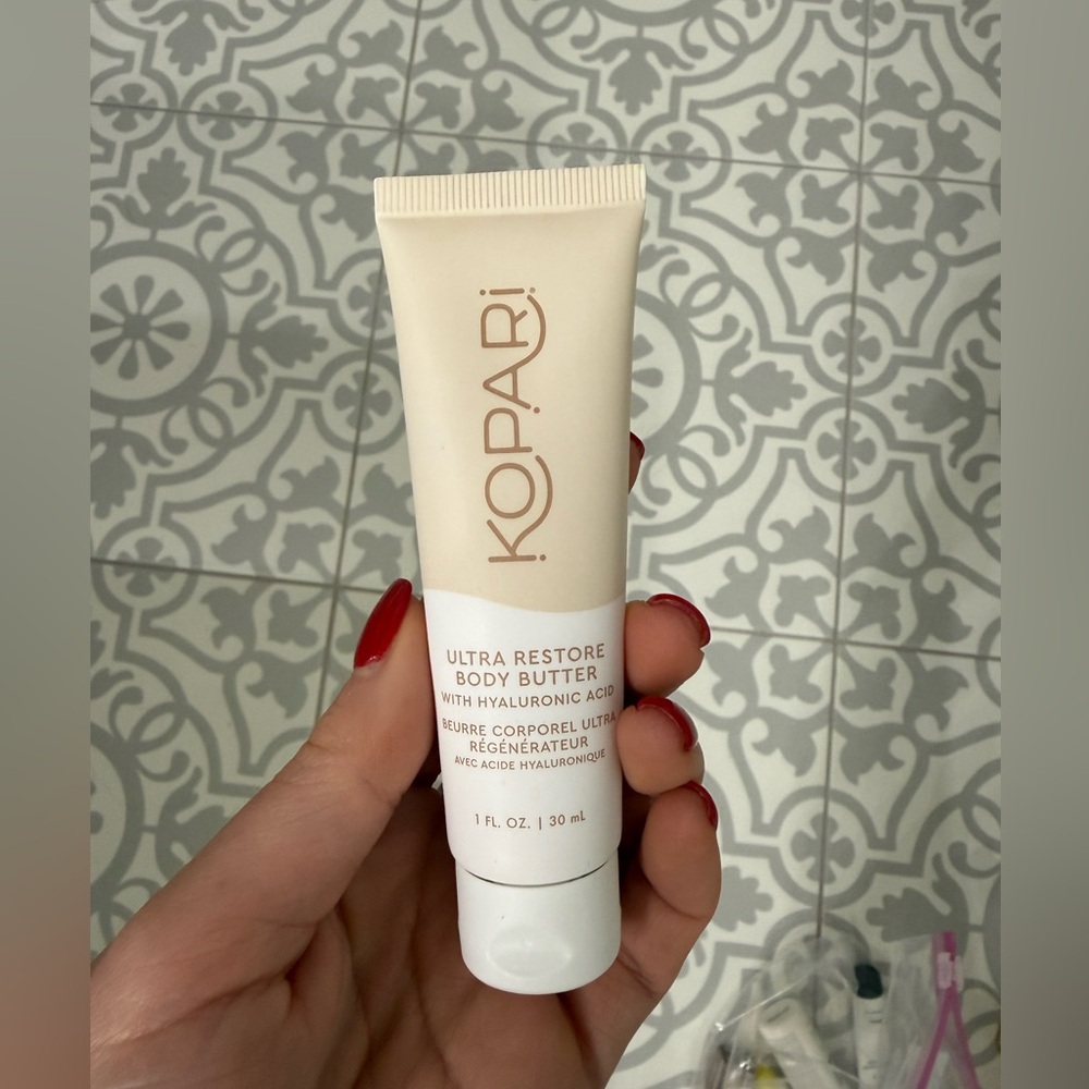 Kopari Coconut Oil Moisturizer with Hyaluronic Acid